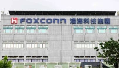 أزمة تصنيع تهدد آبل…الصين تسحب مهندسيها من الهند