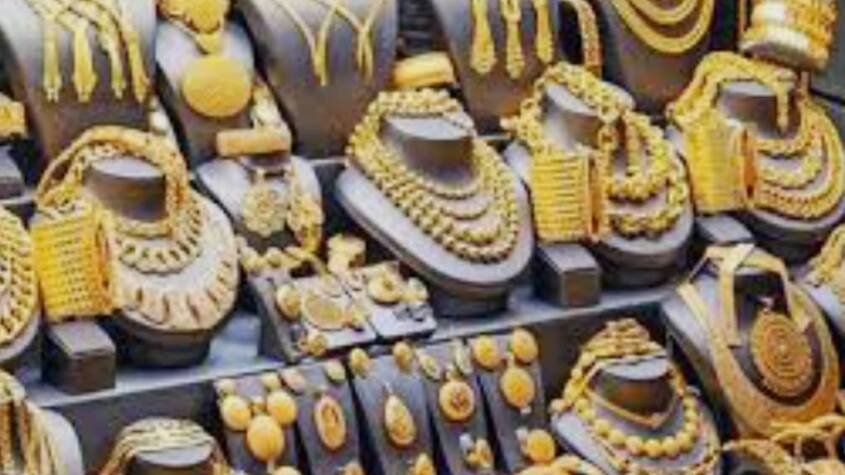 الذهب يواصل الارتفاع ويسجّل 2352.50 دولارًا للأوقية