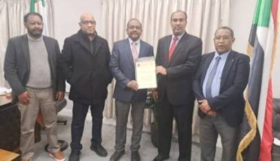 هل القنصل محمد موسى طلب اللجوء السياسي ؟ … الجالية السودانية بدبلن توضح