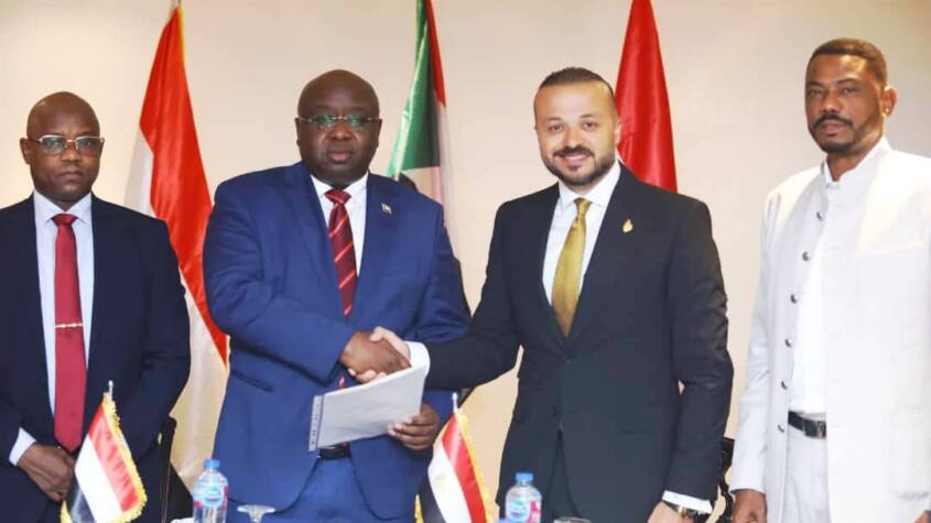 إتفاقية إستثمارية بقيمة تتجاوز الـ (277) مليون دولار بين وزارة المعادن وشركة “ديب ميتالز للتعدين “